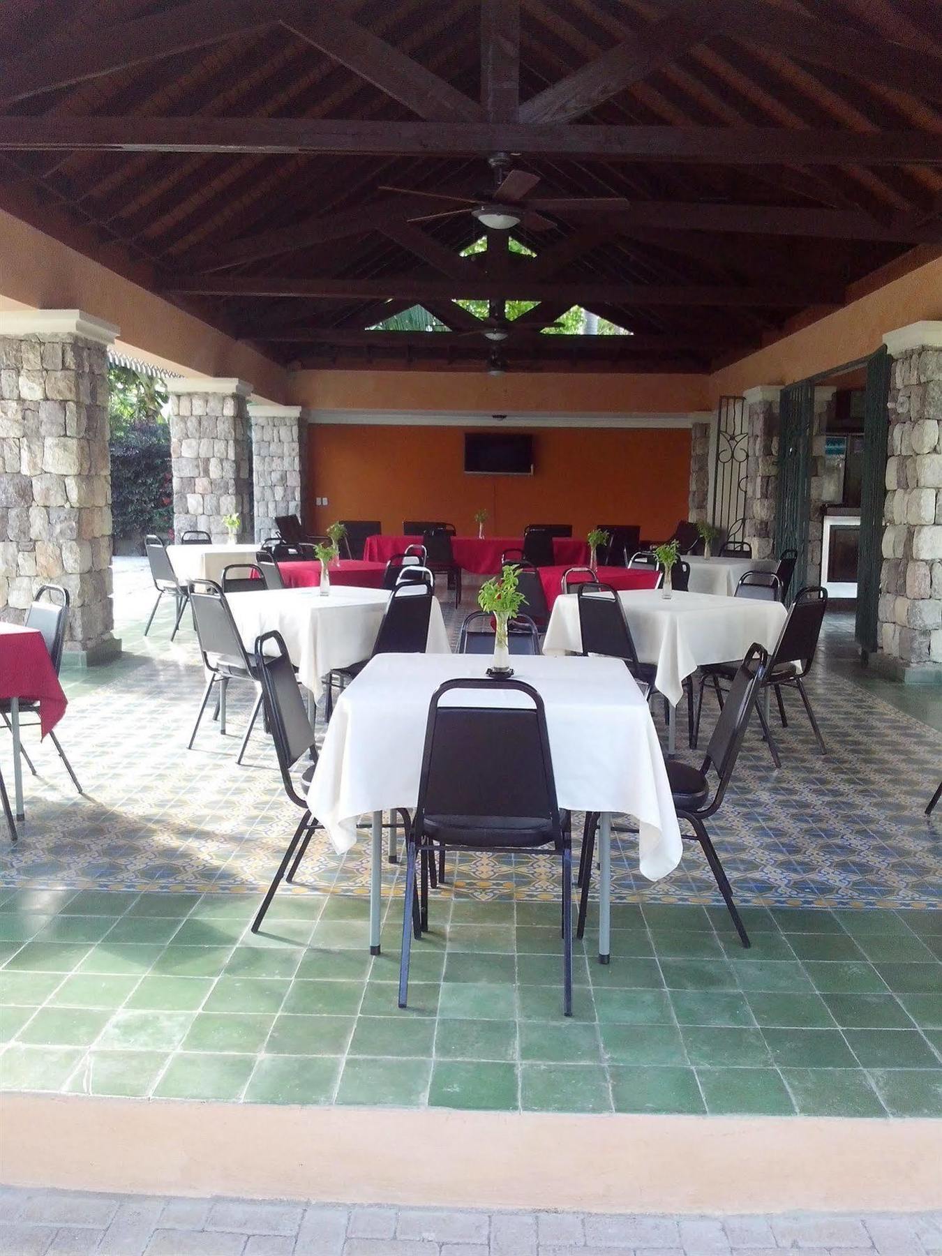 Hotel La Cretonne Les Cayes Exteriér fotografie